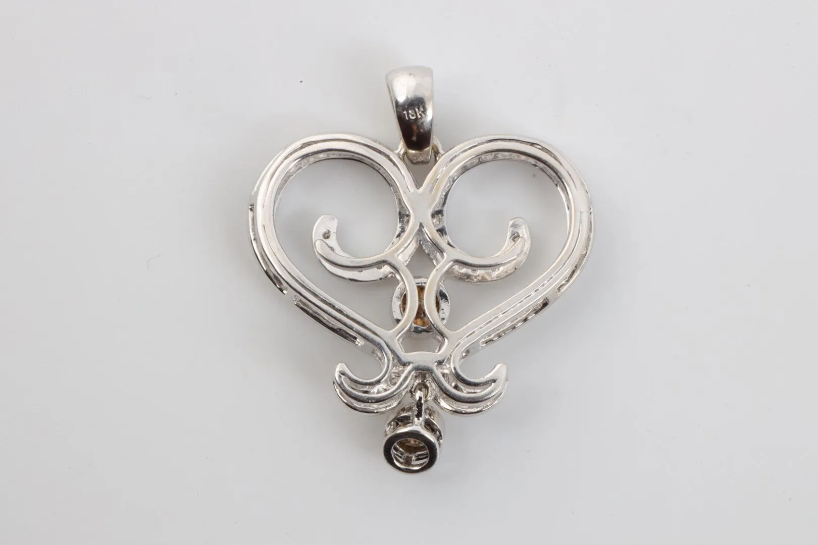 18k White Gold 1.21tcw Diamond Heart Pendant (6.67g.)