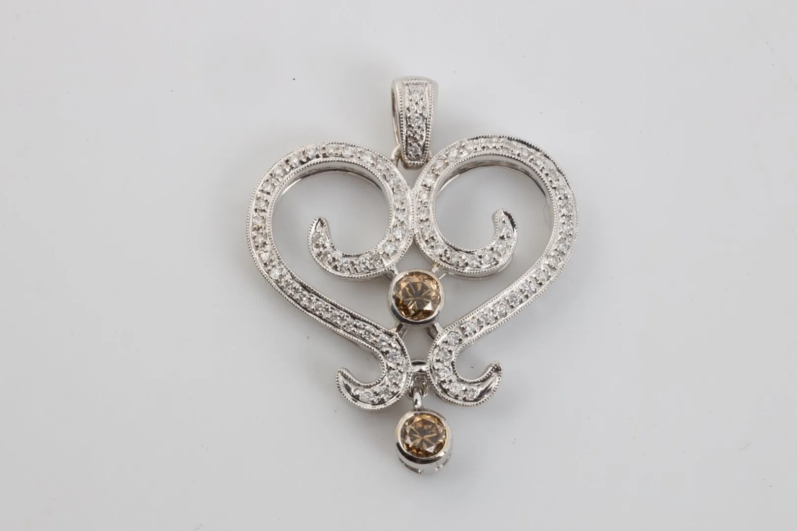 18k White Gold 1.21tcw Diamond Heart Pendant (6.67g.)