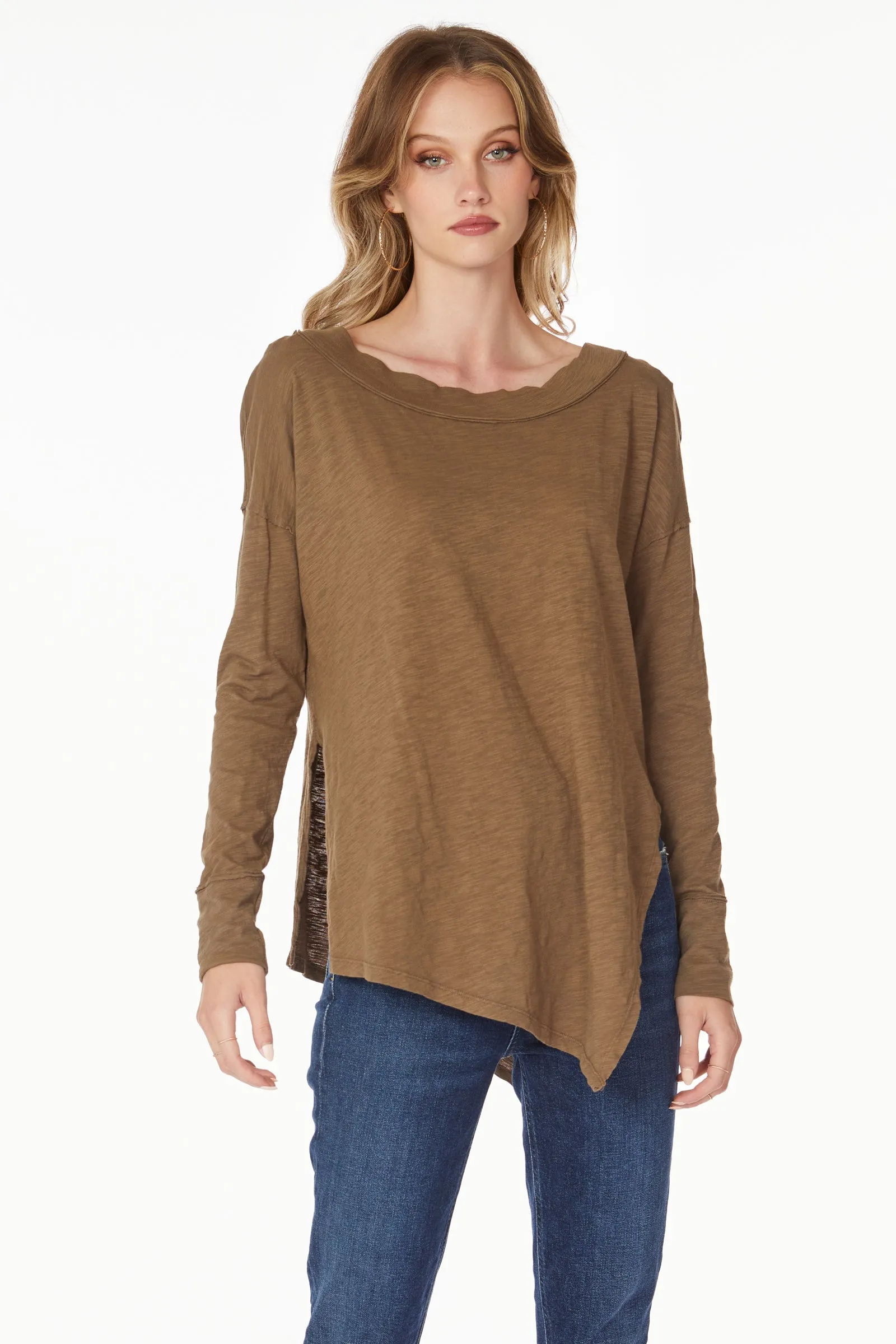 ANGLED HEM BOATNECK TUNIC