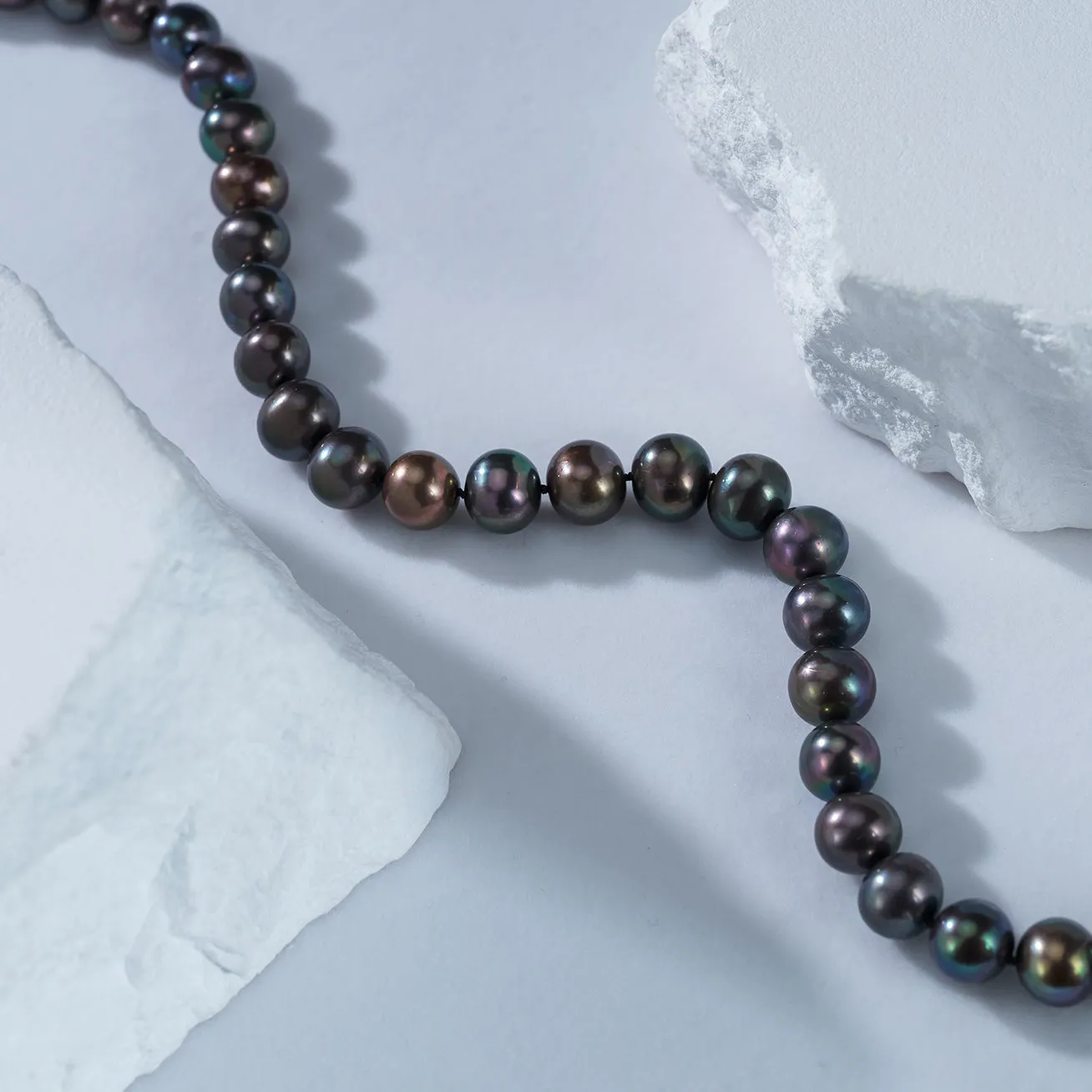 Brilliant Freshwater Black Pearl Necklace WN00546