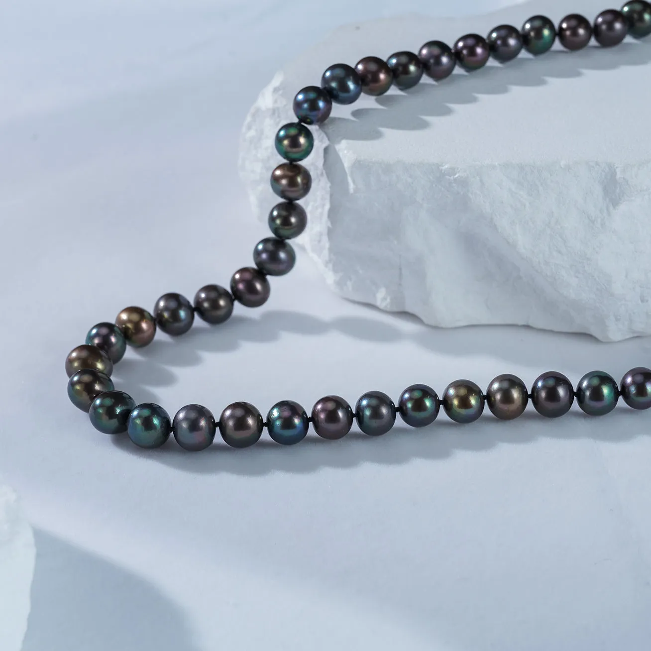 Brilliant Freshwater Black Pearl Necklace WN00546