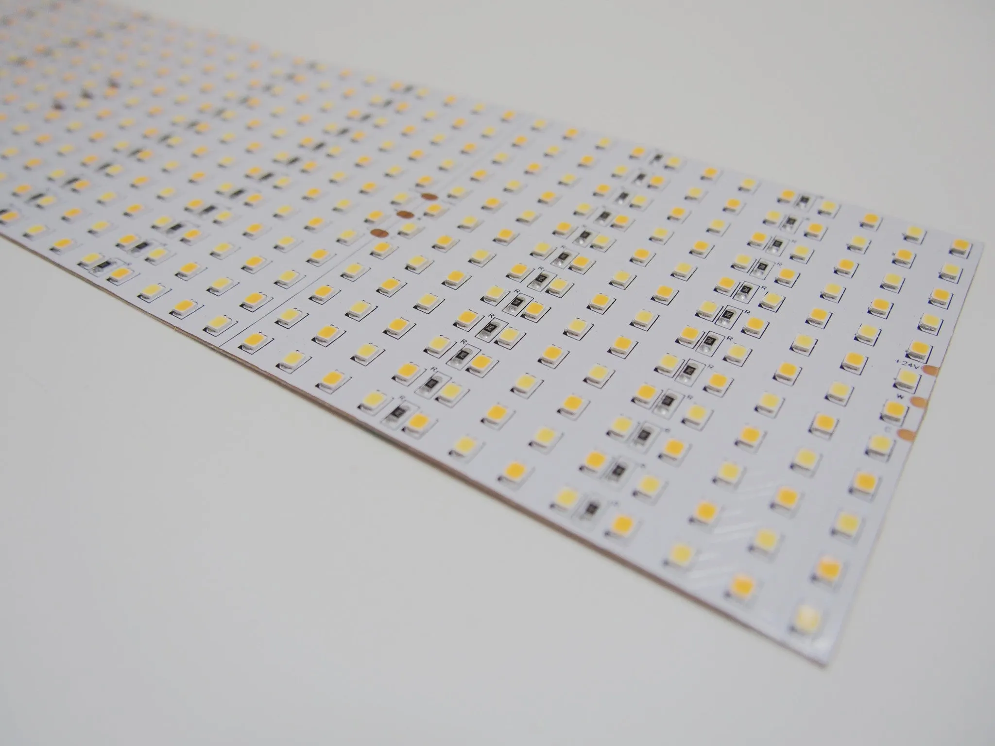 CRI-MAX CRI 95  Multirow Tunable White LED Flexible Panel