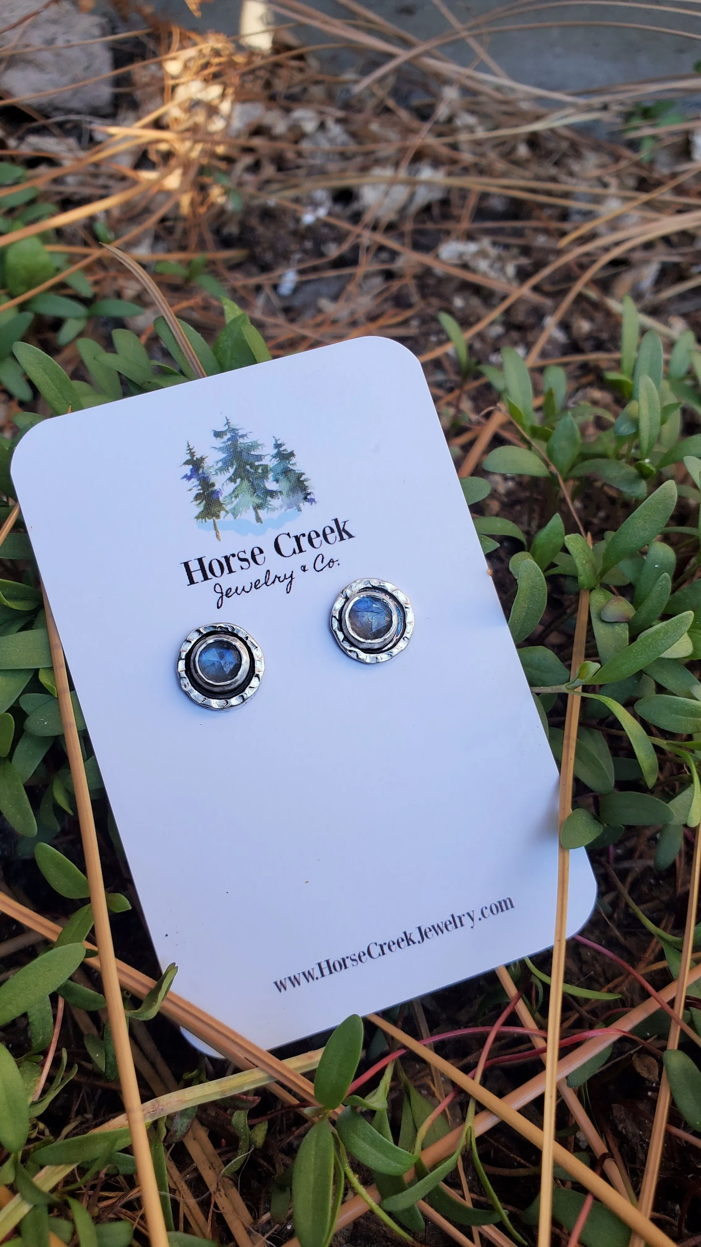 MOON Horizon Studs