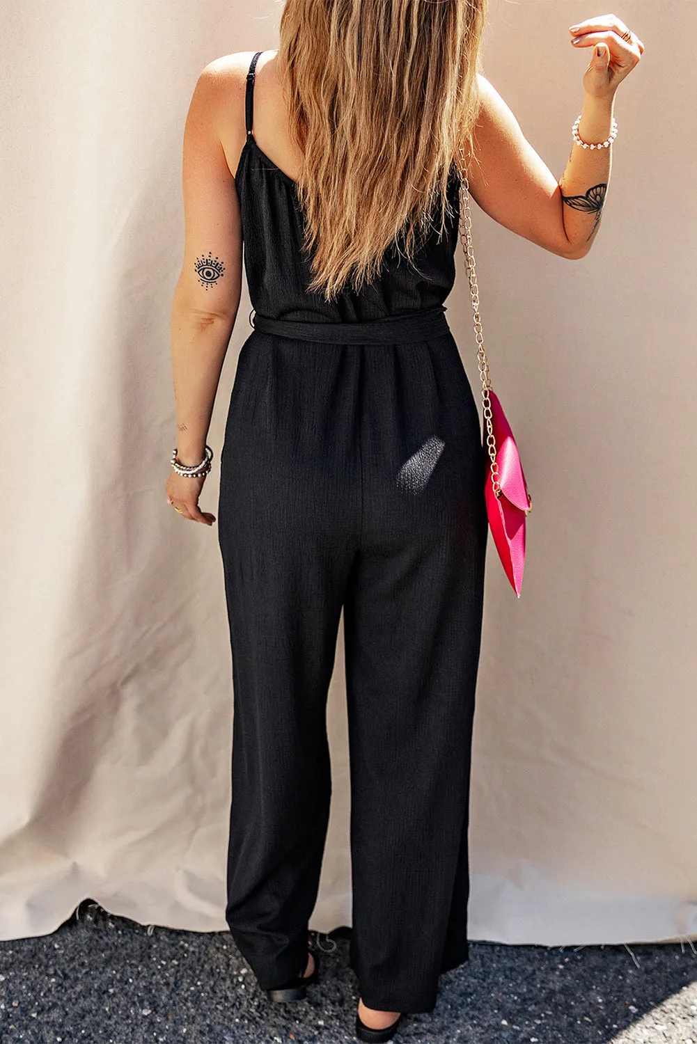 Sunset and Swim – Jumpsuit mit V-Ausschnitt und Spaghettiträgern zum Binden